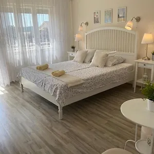 Kosovic Family House Affittacamere